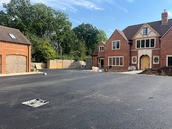 Claverdon - Large Tarmac Driveway & Block Paving