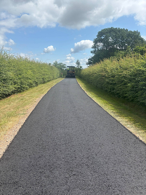 Gloucester - Large Tarmac Driveway