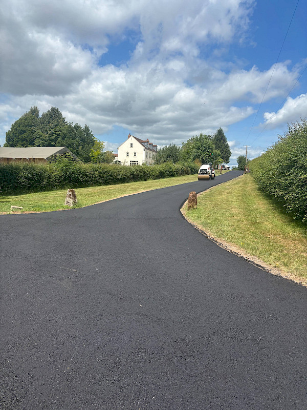 Gloucester - Large Tarmac Driveway