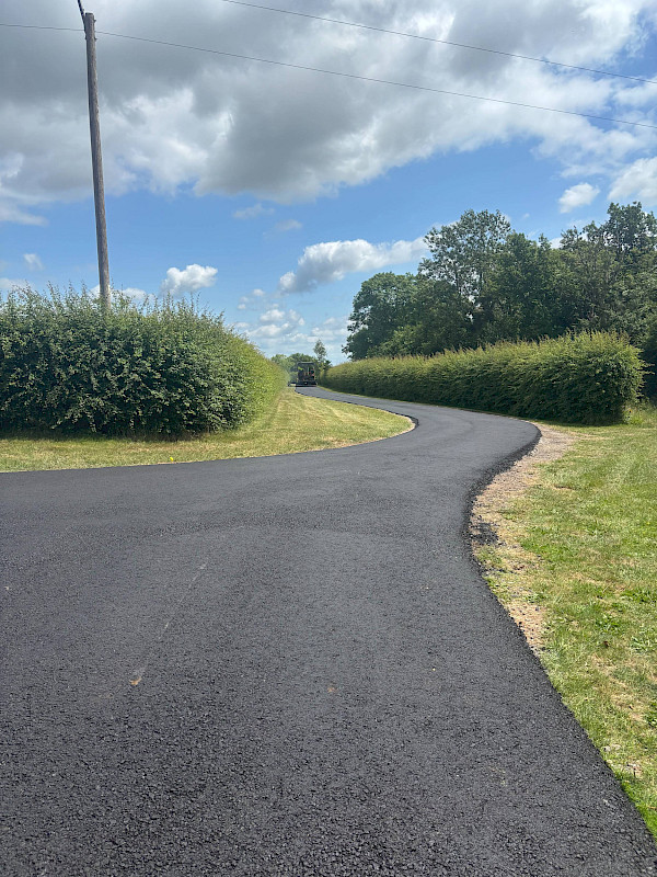 Gloucester - Large Tarmac Driveway