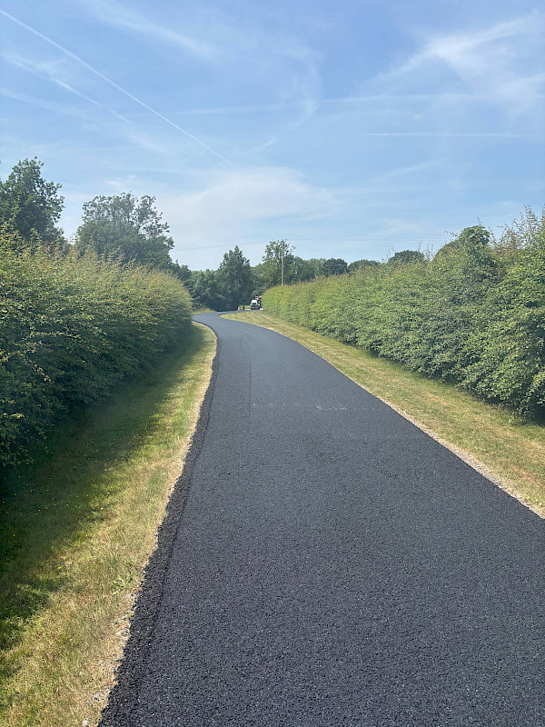 Gloucester - Large Tarmac Driveway