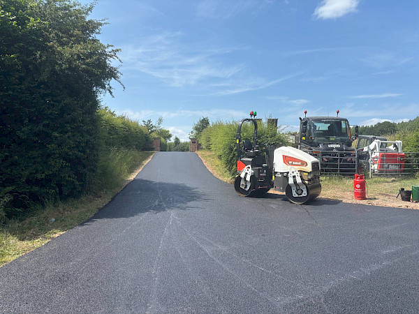Gloucester - Large Tarmac Driveway